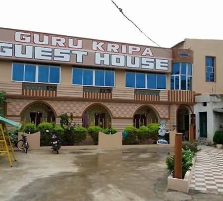Hotel Guru Kripa Dzsamsedpur Kültér fotó